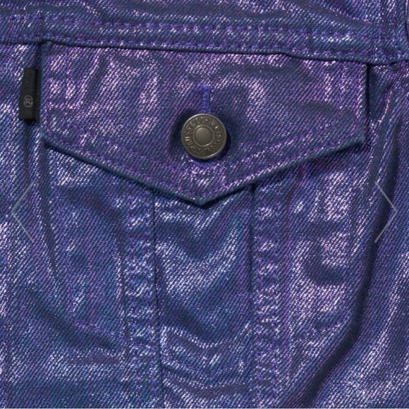 🔮NWT🔮 Levi’s Candy Coated Oil Slick Trucker Jacket Size Medium - Picture 7 of 9